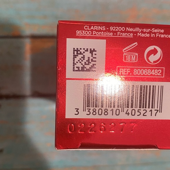 Clarins Total Eye Lift Duo Set (NEW) - Picture 3 of 9